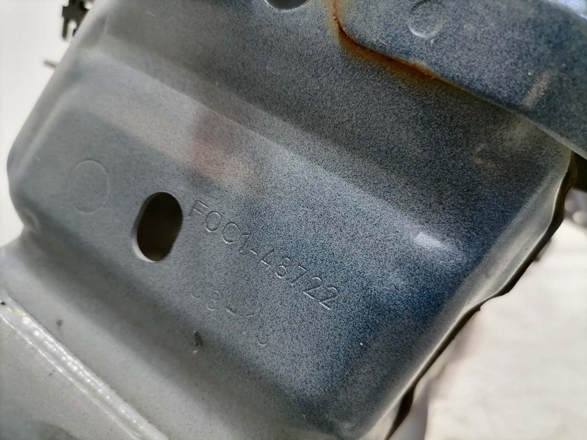 Ford Focus 3 original Tr&auml;ger Verst&auml;rkung Sto&szlig;stange Stossf&auml;nger vorn Facelift Bj.2018